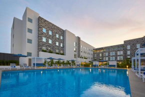 City Express Suites by Marriott Cancún Aeropuerto